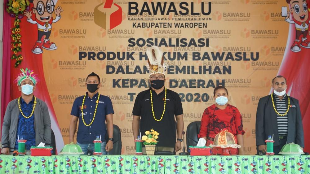 Bawaslu Waropen Sosialisasikan Perbawaslu Jelang Pilkada
