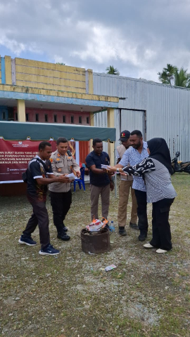 Pemusnahan Surat Suara Sisah PSU Gubernur Papua 2025